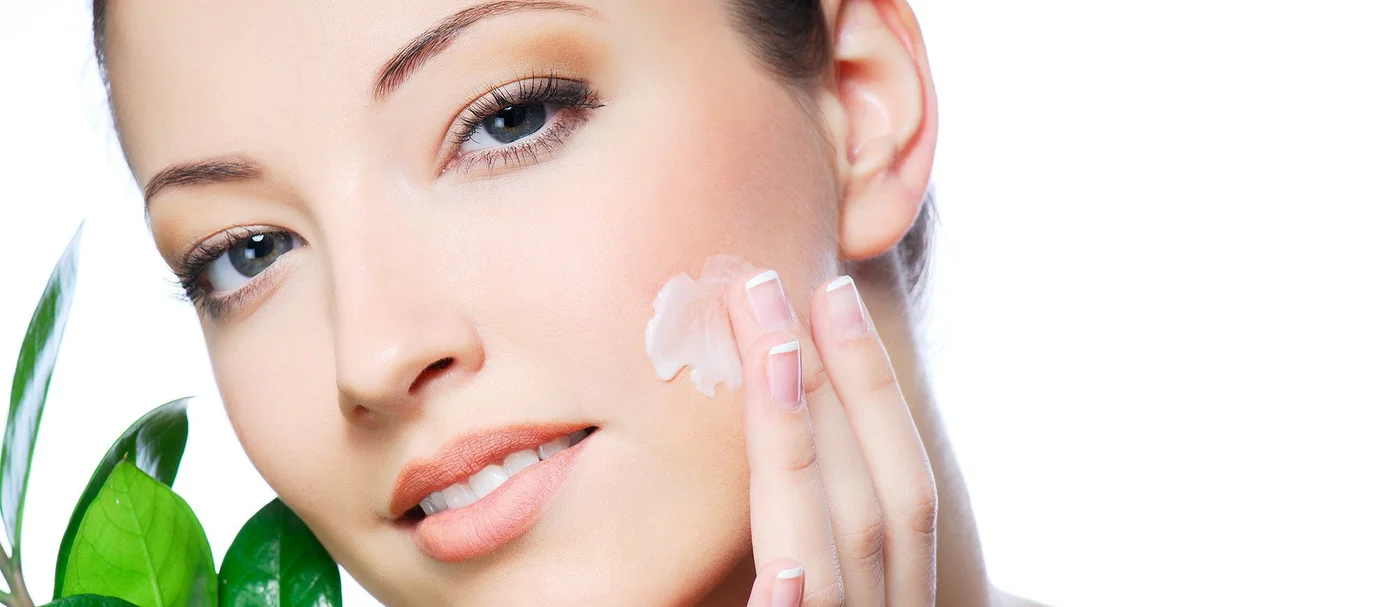 cosmetic-enhancement-cream-face-model