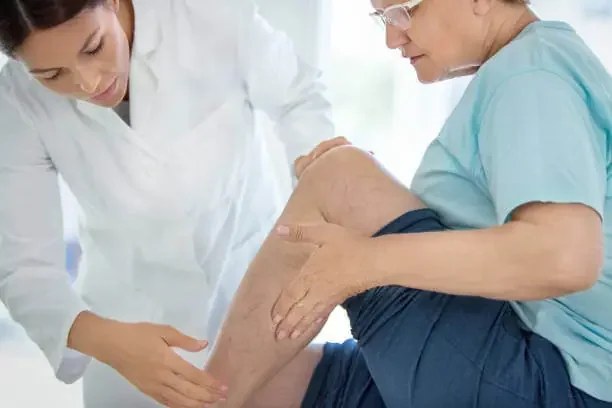 What to Expect at a Vein Doctor Appointment